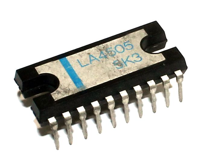 EIE Amp Audio 8W5x2 DIL20