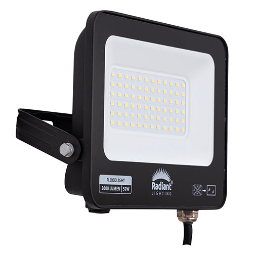 Radiant 50W LED floodlight, black die-cast aluminium, IP65, 6500K