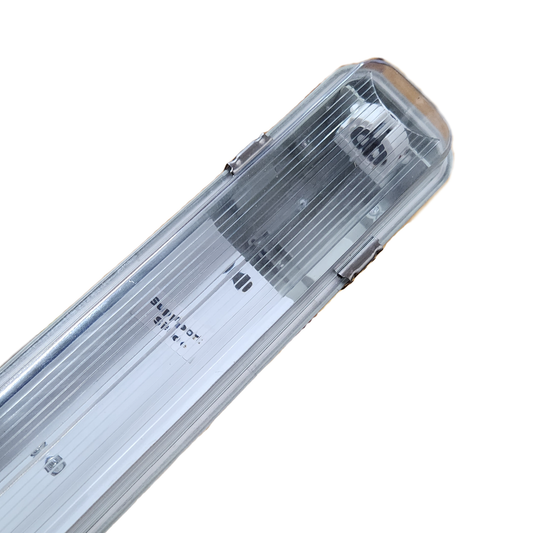 Daylight | LED Moisture/Weather Proof Integrated Wide Body, IP65