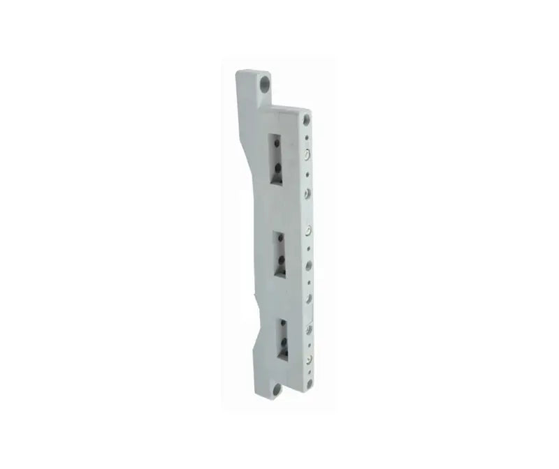 MCE SU3 3 pole busbar holder
