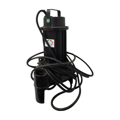 Zenit submersible drainage pump, clearance old stock item, used, no warranty